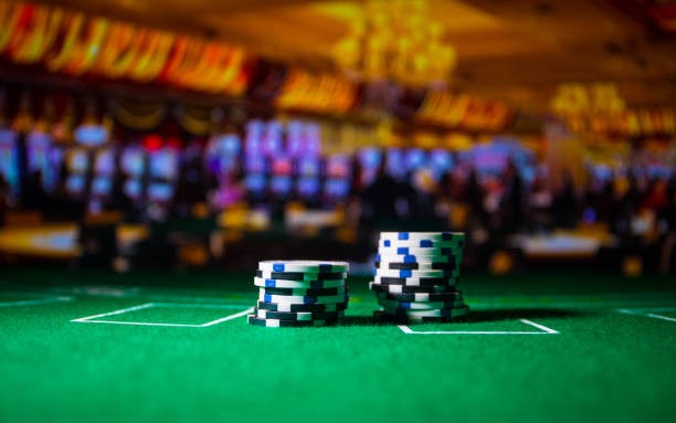 Live Sic Bo table on maluku 4d showing dice cage, betting layout, and dealer